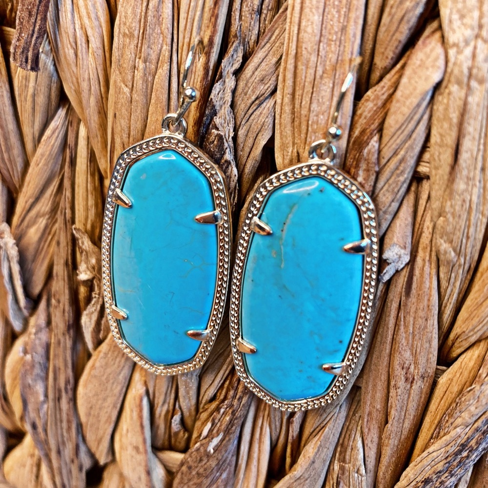 KENDRA SCOTT LARGE EARRINGS